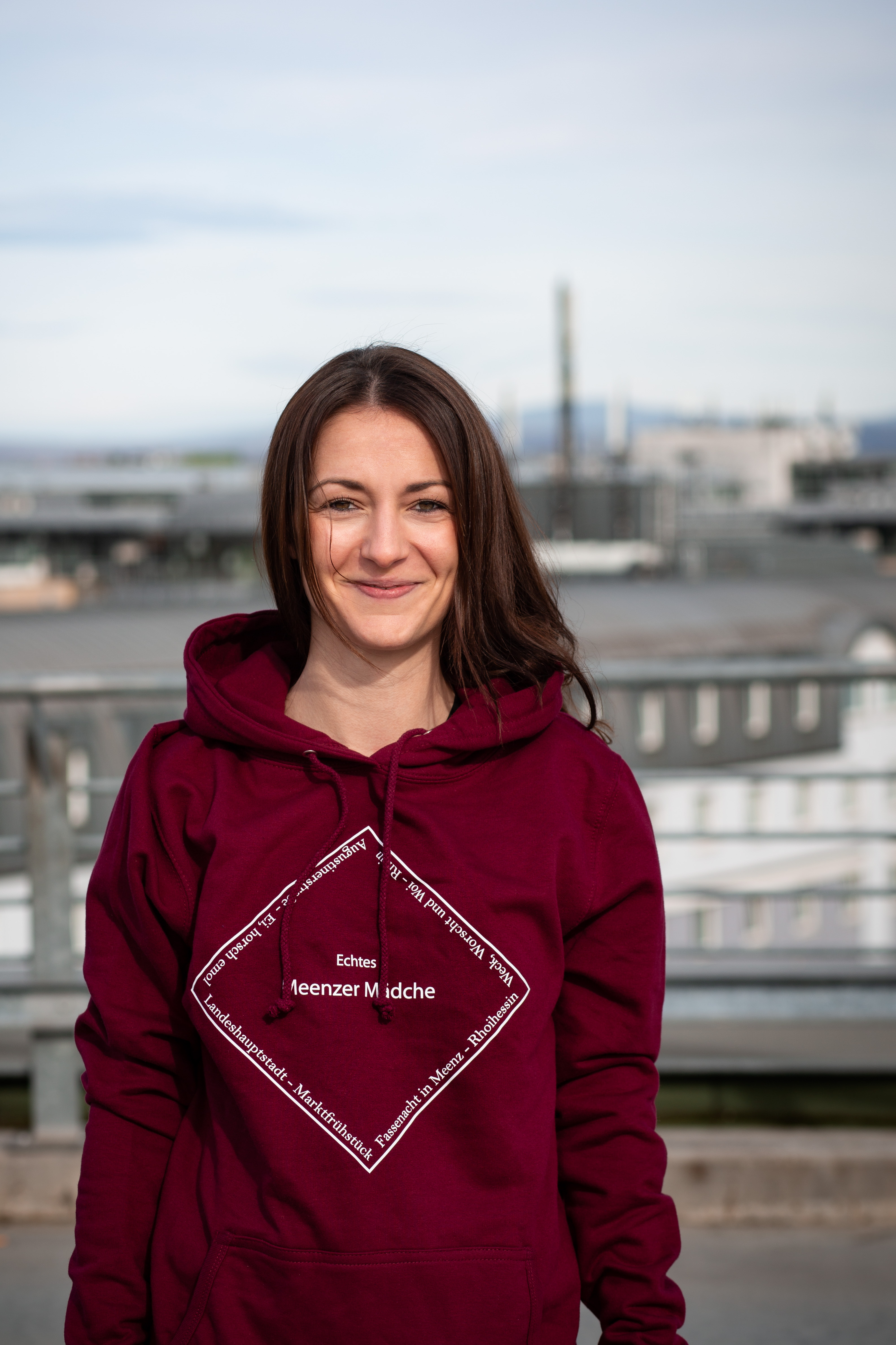Hoodie – Design: Meenzer Mädche Frauen